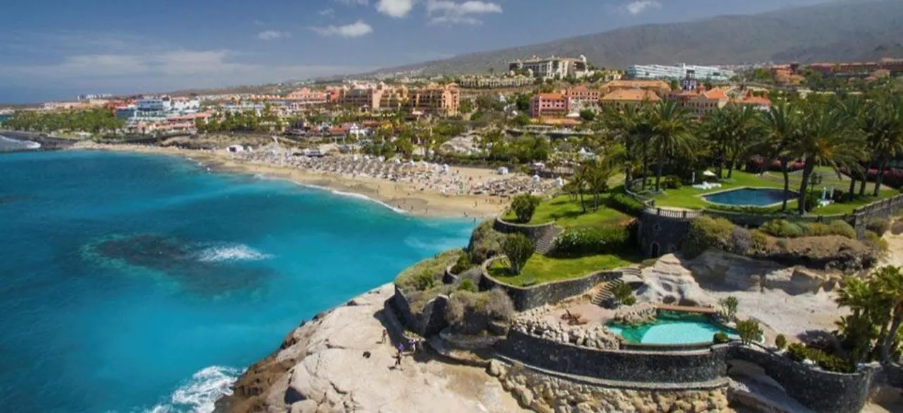 LUXURY PENTHOUSE, Best Sunset, Fast WiFi, Heated Pool Costa Adeje  Costa Adeje (Tenerife)