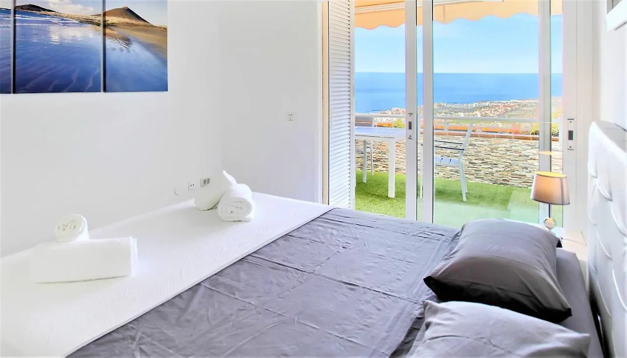Luxury Penthouse, Best Sunset, Heated Pool, Fast Wifi Costa Adeje  Apartment
